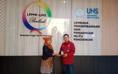 Menerima Benchmarking LP3M – UPN Veteran Jawa Timur